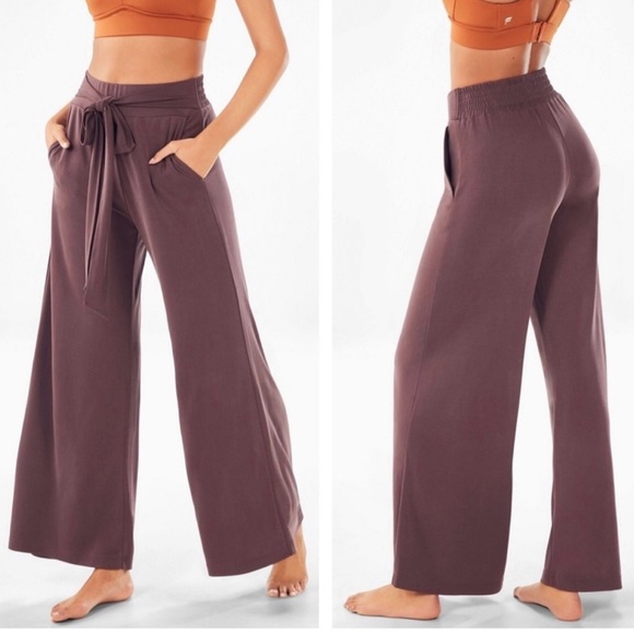 Fabletics Chris Washed Tricot Pants in Espresso Size Medium - Picture 2 of 3